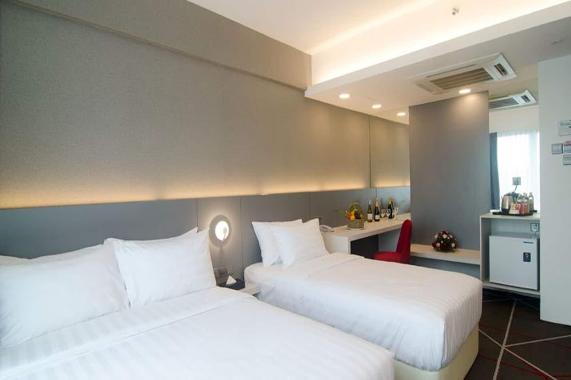 Amerin Hotel Johor Bahru Ngoại thất bức ảnh