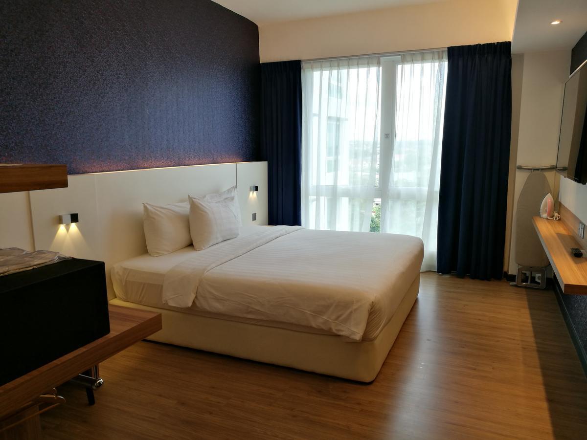 Amerin Hotel Johor Bahru Ngoại thất bức ảnh