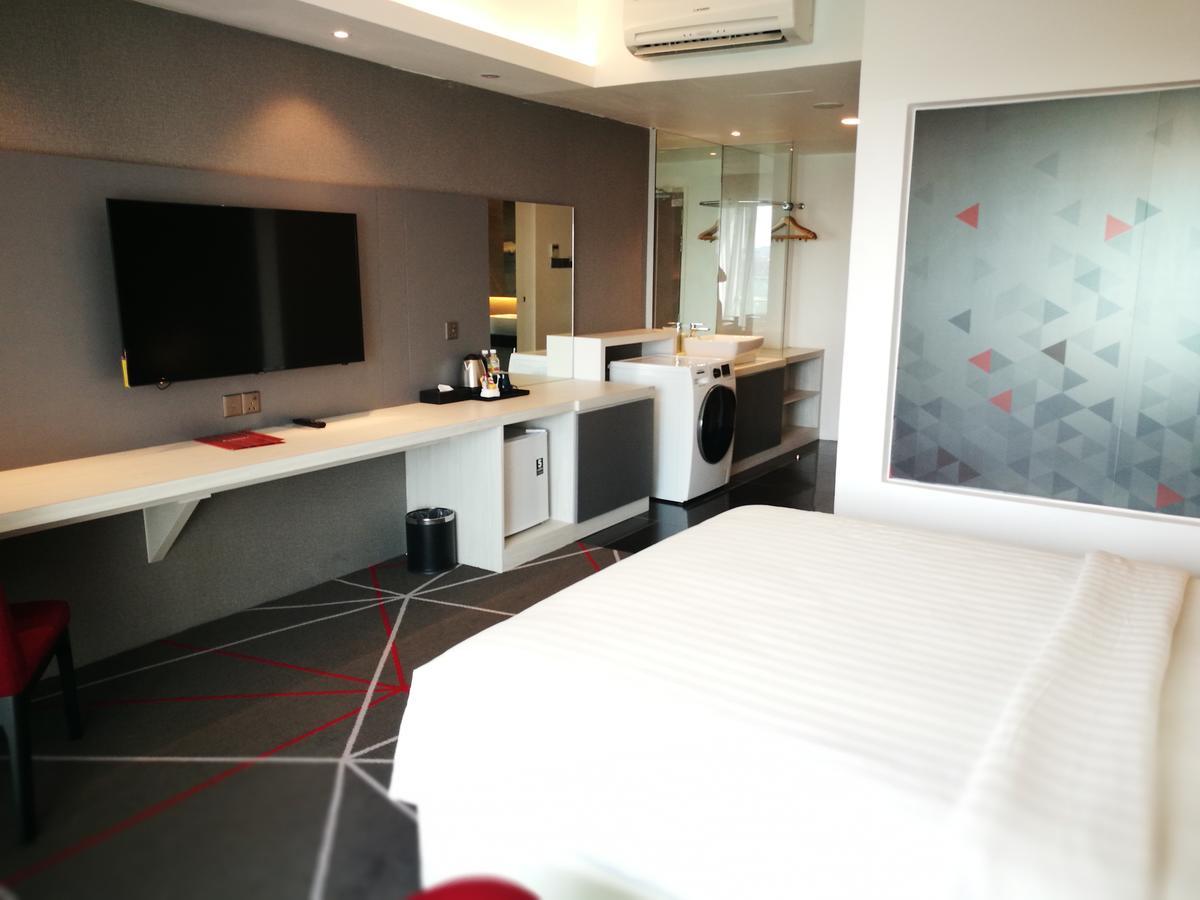 Amerin Hotel Johor Bahru Ngoại thất bức ảnh